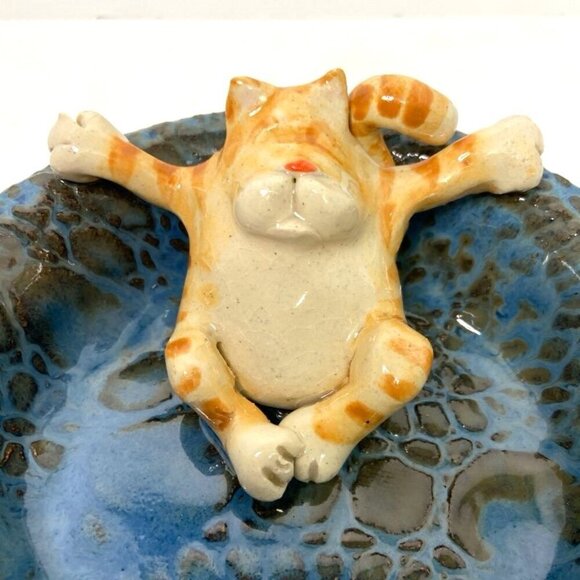 Art Pottery Dish Cat in Bathtub Pool Hot Tub Whimsical Signed Cooley - Picture 2 of 7